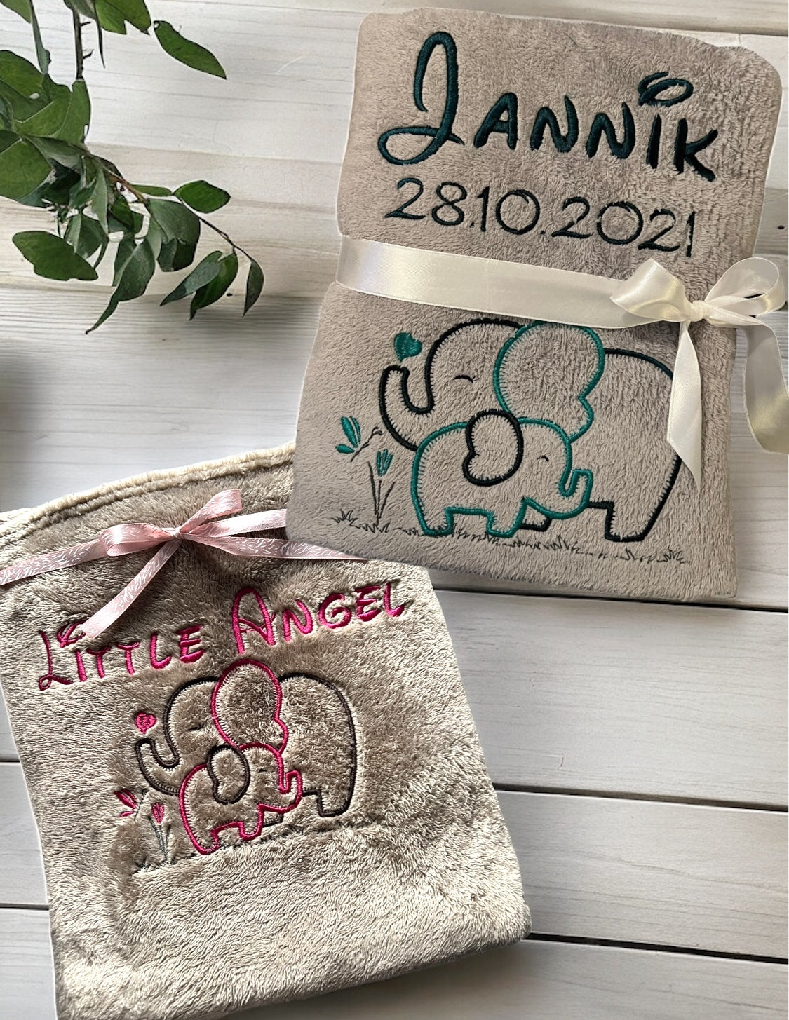 Babydecke Elefantenmama mit Kind personalisierbar mit Namen, Datum, Gewicht, Uhrzeit und Größe