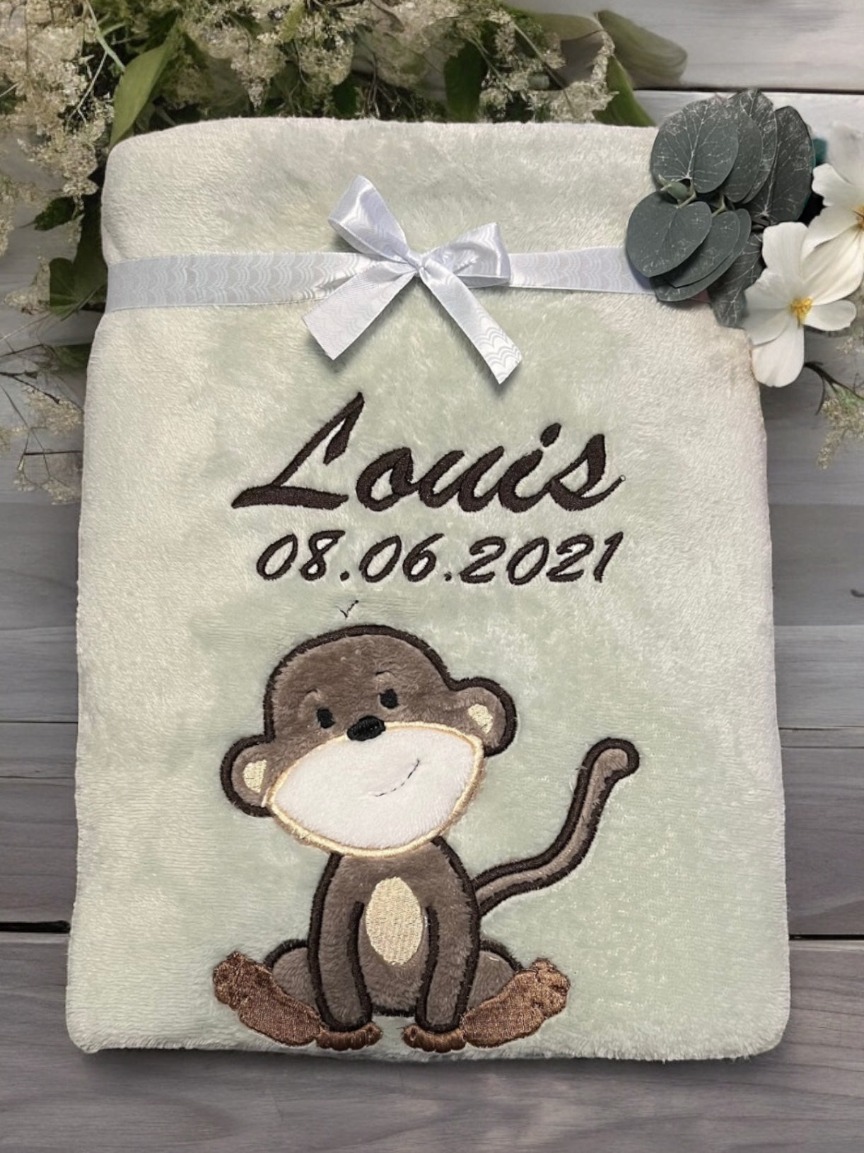 Babydecke kleines Äffchen Muri personalisierbar mit Namen, Datum, Gewicht, Uhrzeit und Größe