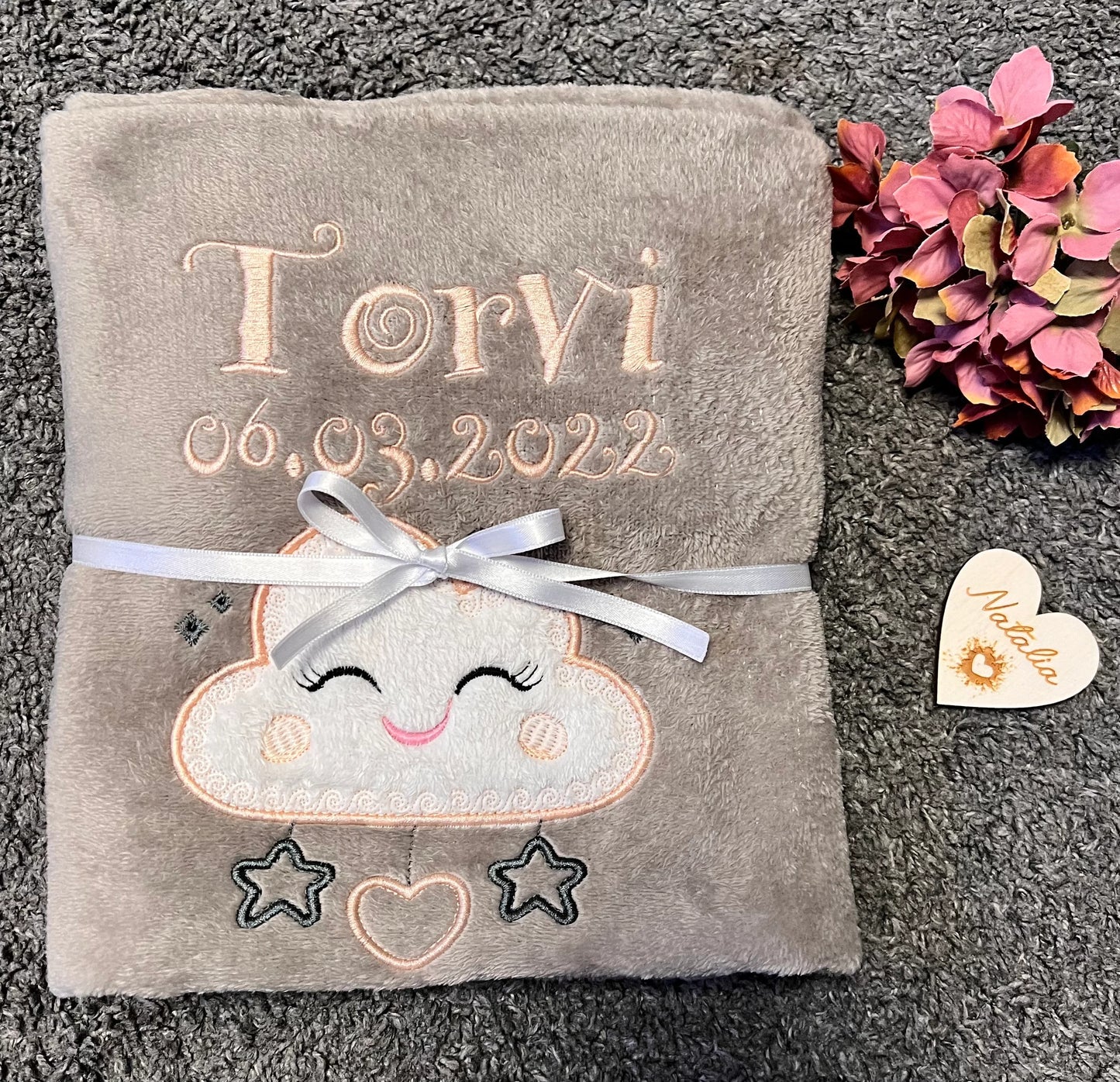 Babydecke kleines Wölkchen personalisierbar mit Namen, Datum, Gewicht, Uhrzeit und Größe