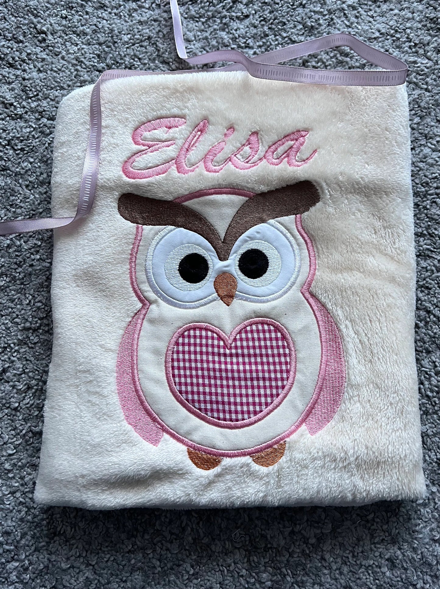 Babydecke kleine Eule Frieda personalisierbar mit Namen, Datum, Gewicht, Uhrzeit und Größe