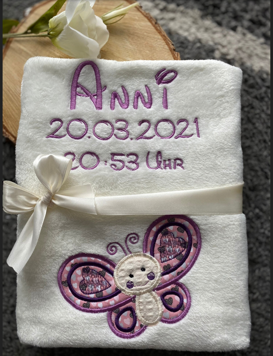 Babydecke Schmetterling Anni personalisierbar mit Namen, Datum, Gewicht, Uhrzeit und Größe