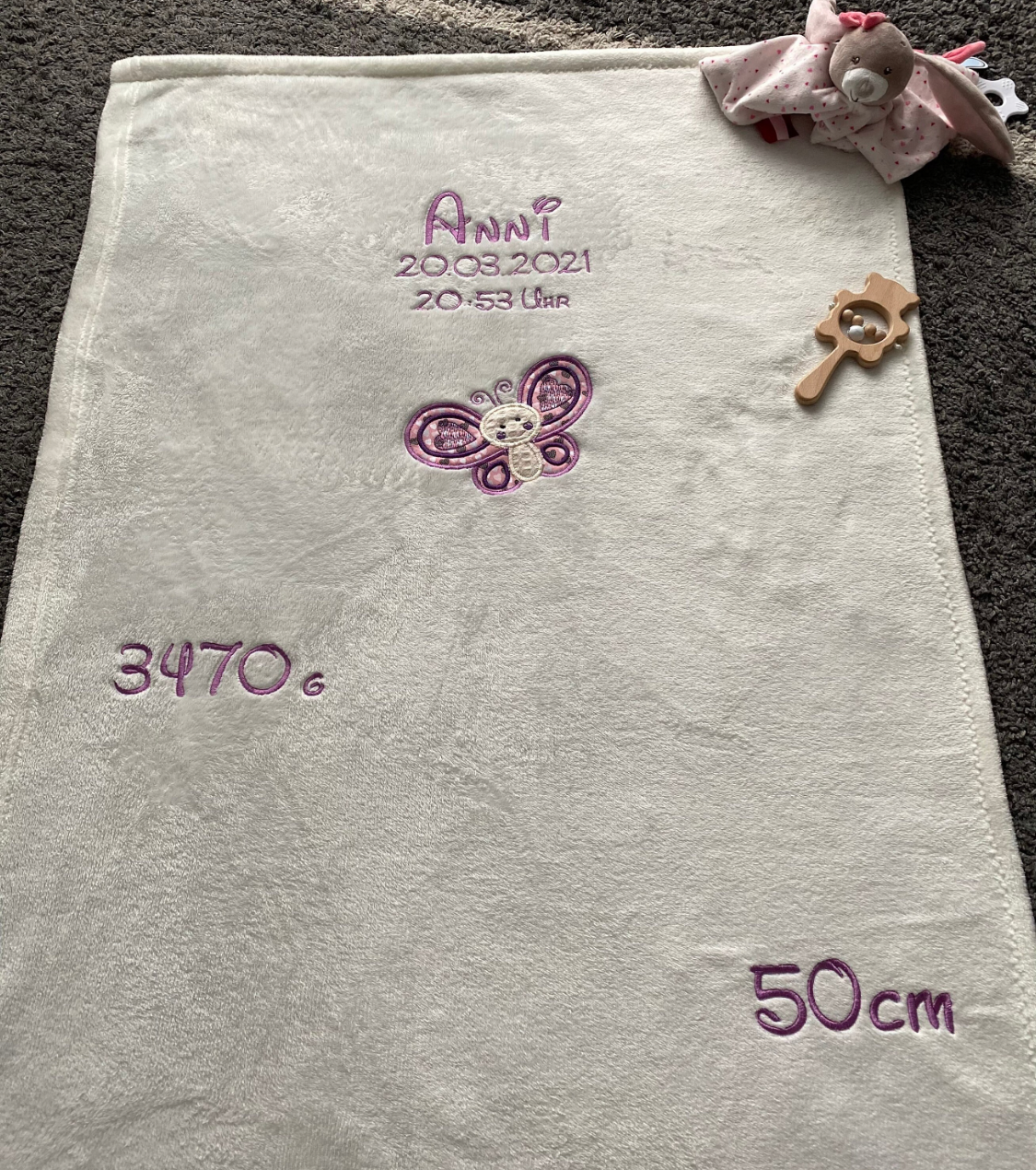Babydecke Schmetterling Anni personalisierbar mit Namen, Datum, Gewicht, Uhrzeit und Größe