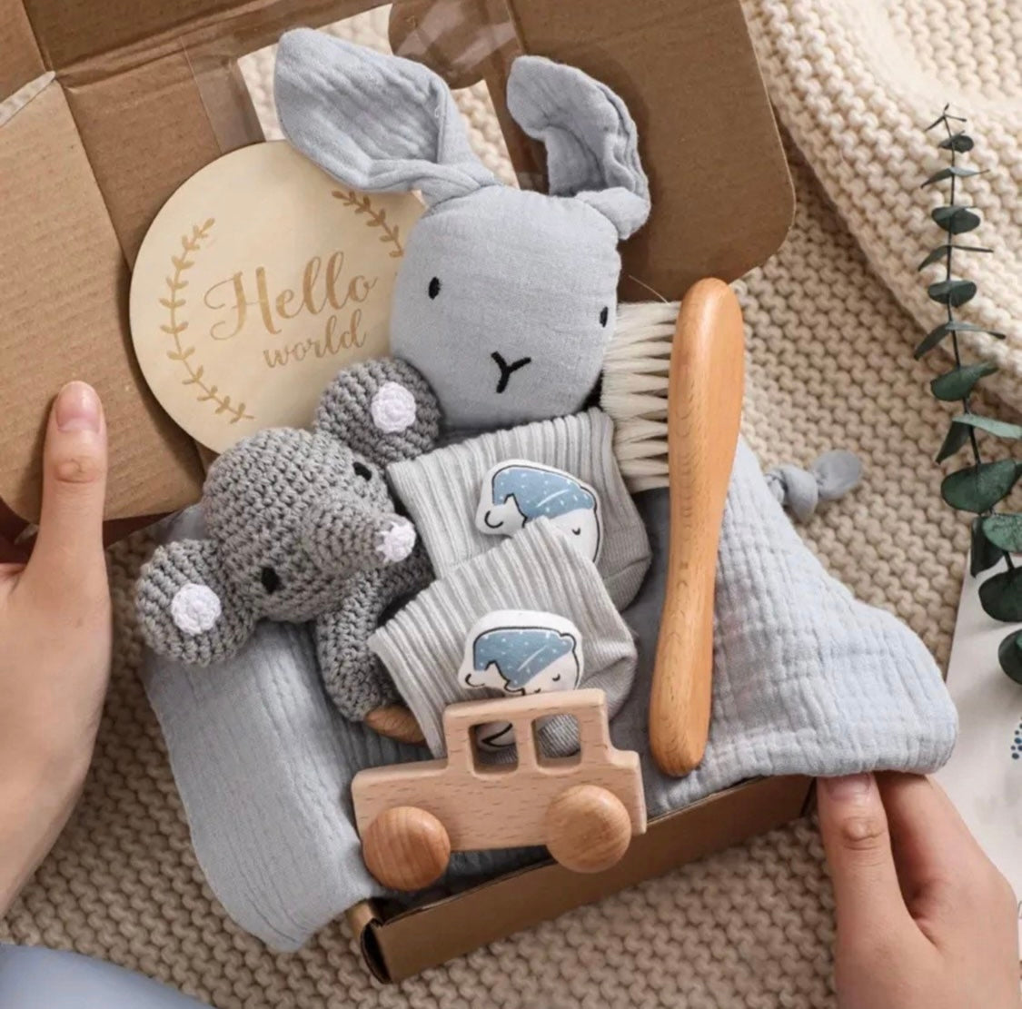 Newborn Set kleiner Hase Nico in grau - XXL - 6teilig
