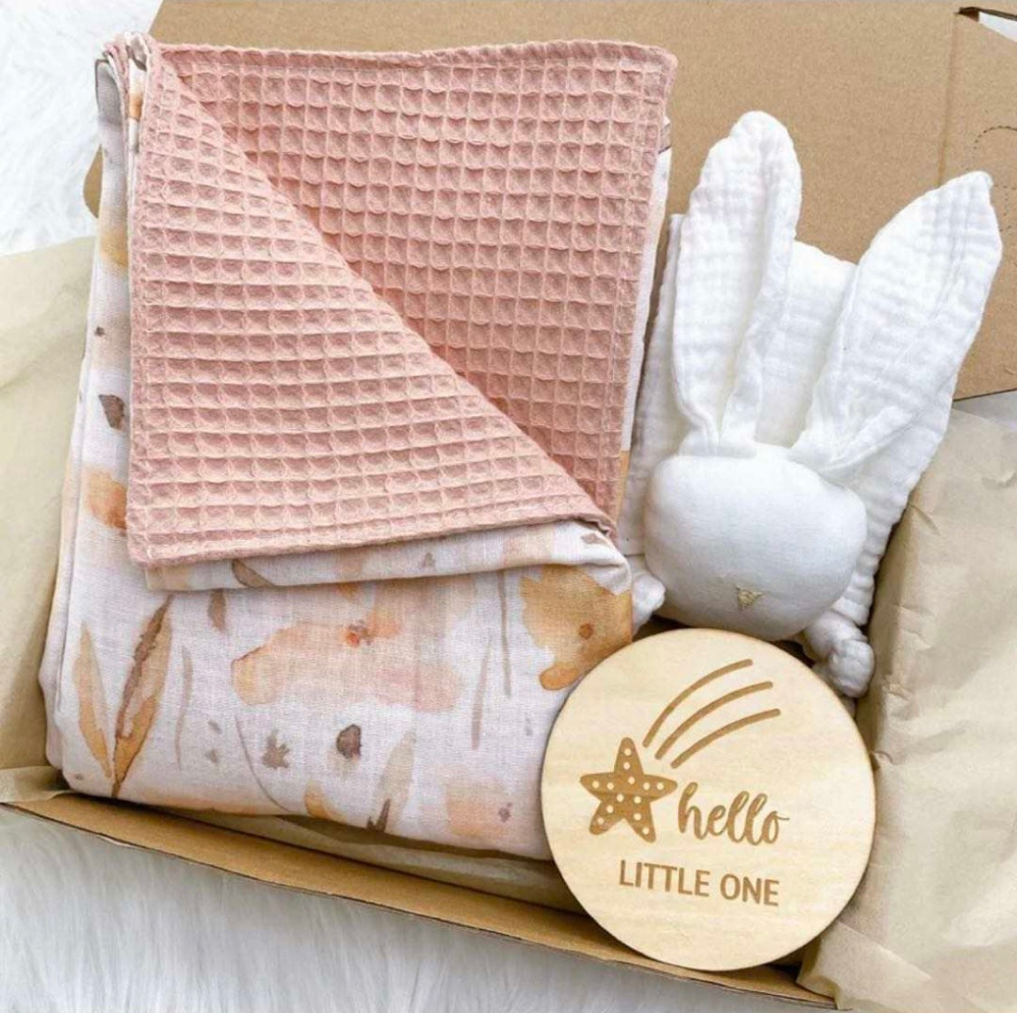 Newborn Set kleiner Hase Sammy rosafarben - M- 3teilig