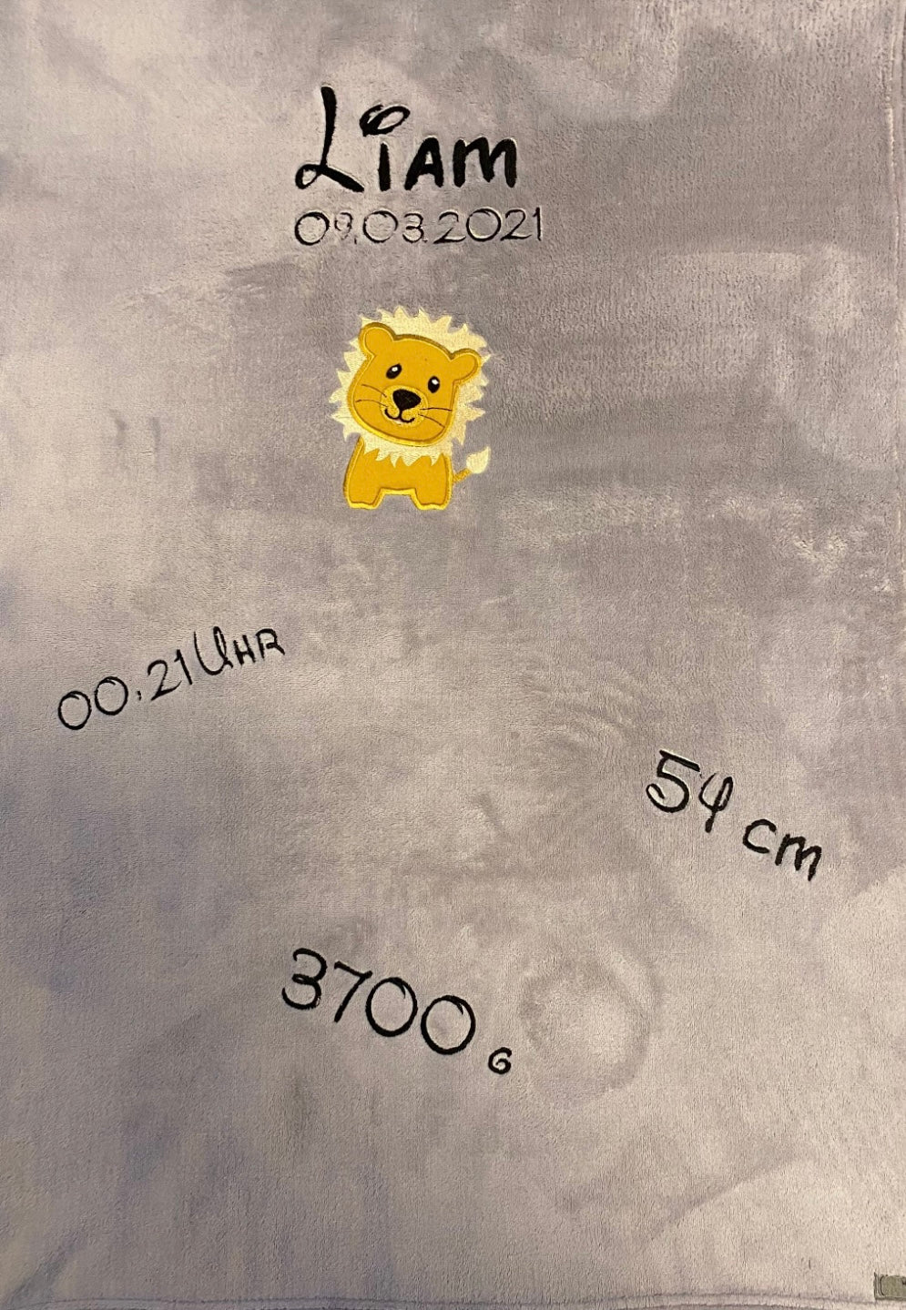 Babydecke Löwe Leo personalisierbar mit Namen, Datum, Gewicht, Uhrzeit und Größe
