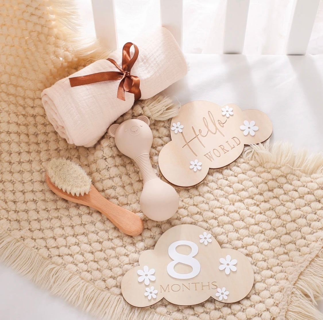 Newborn Set "kleine Wolke" mit Meilensteinen  - 32teilig