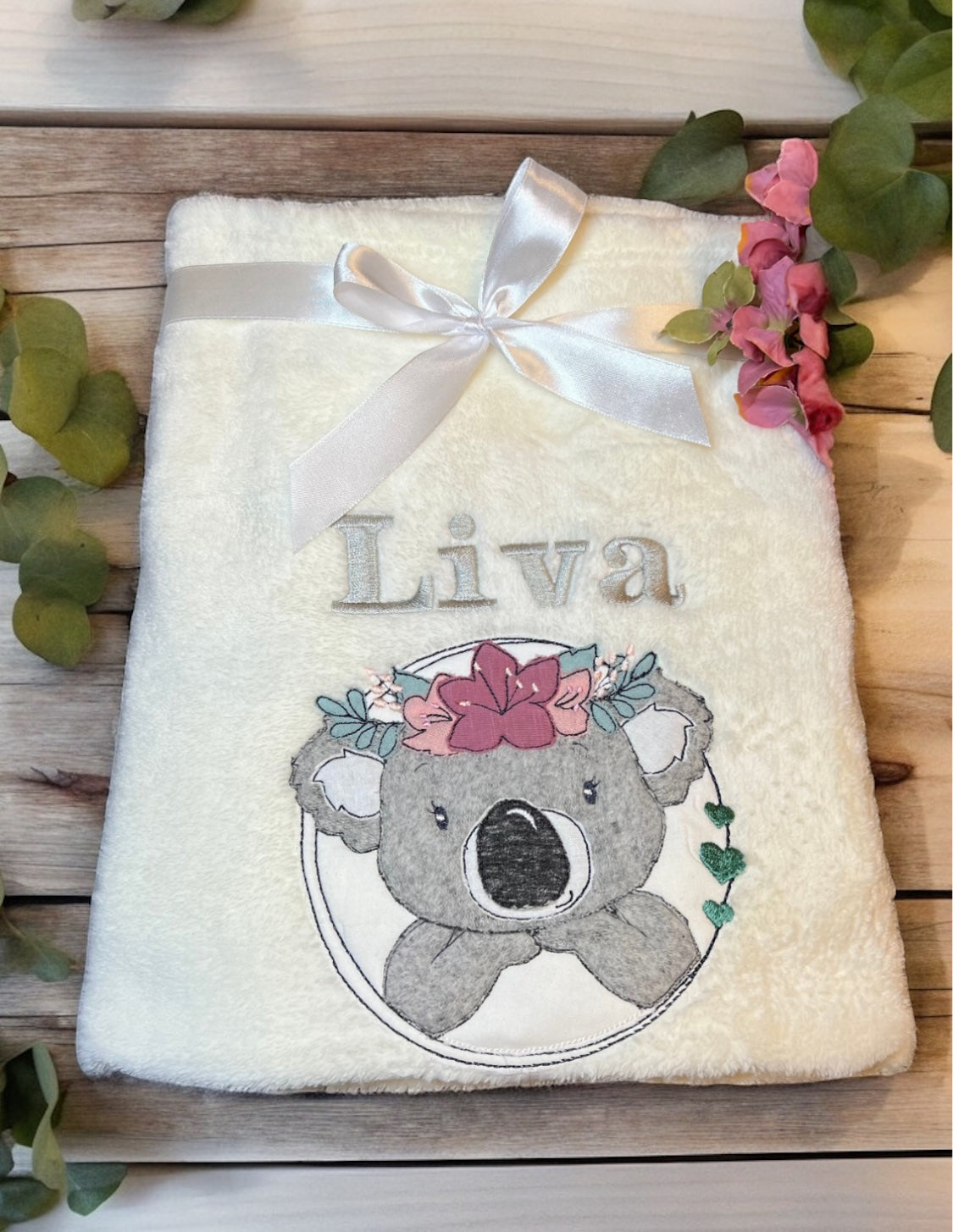 Babydecke kleiner Koala Liva - Bohostyle - personalisierbar mit Namen, Datum, Gewicht, Uhrzeit und Größe
