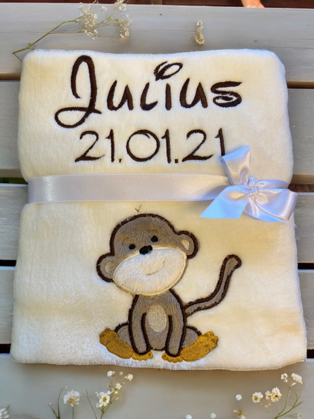Babydecke kleines Äffchen Muri personalisierbar mit Namen, Datum, Gewicht, Uhrzeit und Größe